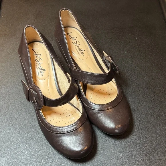 Life Stride | Shoes | Life Stride Womens Dark Brown Heels | Poshmark Life Stride | Shoes | Life Stride Womens Dark Brown Heels | Poshmark
